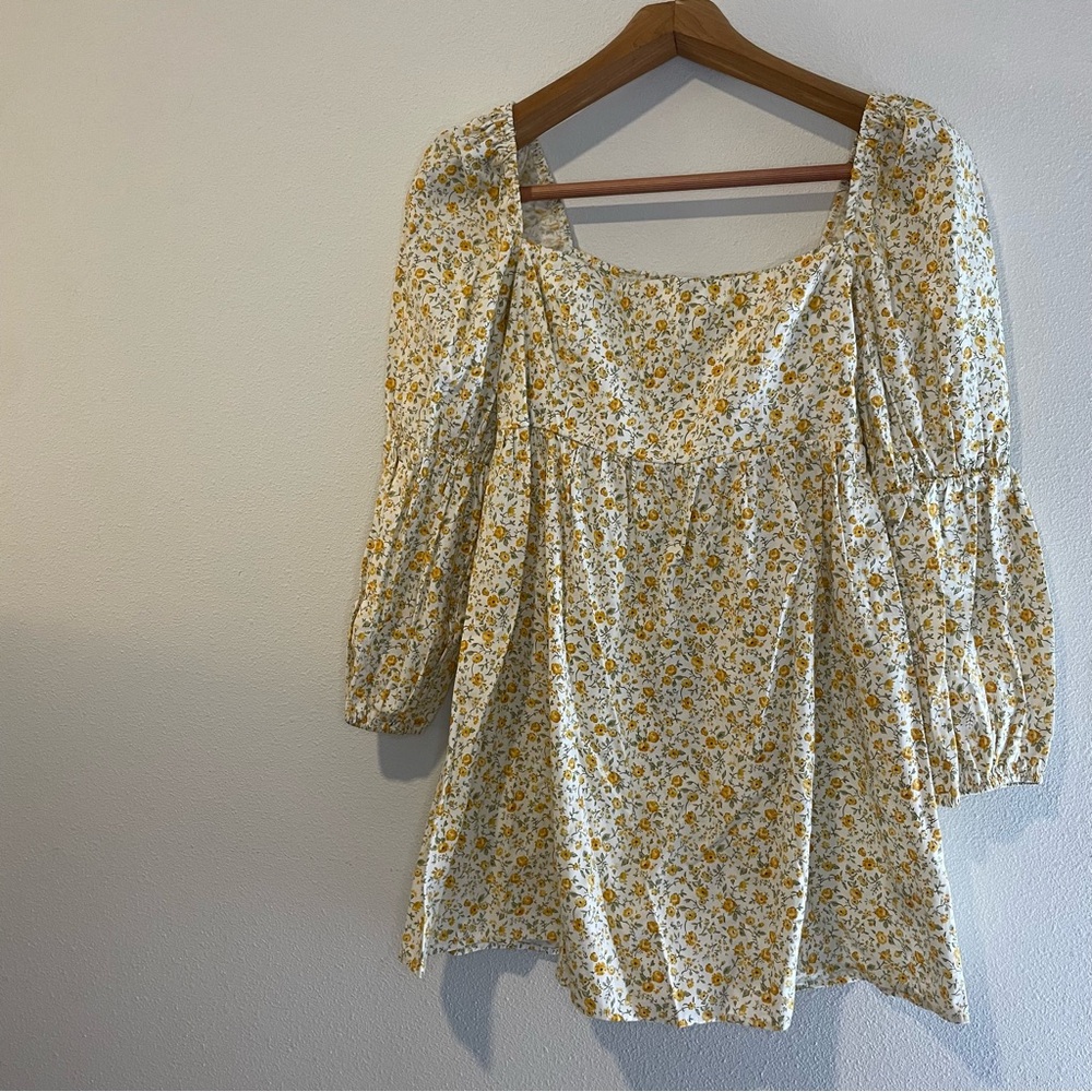 Reformation Michaela Ditsy Floral Babydoll Dress size 6 Coquette Puff Sleeves